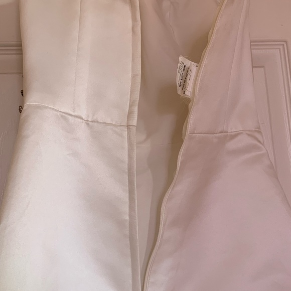 Beautiful Wedding Dress - Picture 16 of 16